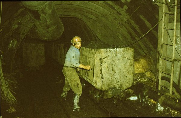 M08